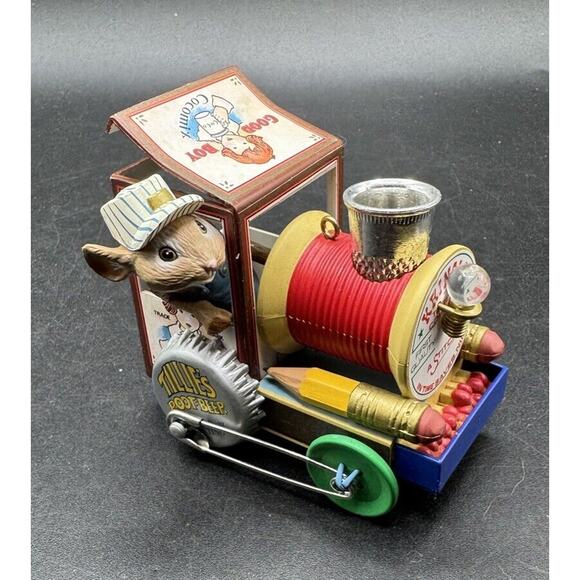 Vintage 1988 Enesco Treasury of Christmas Ornament Merry Christmas Engine -S1M - Picture 9 of 11